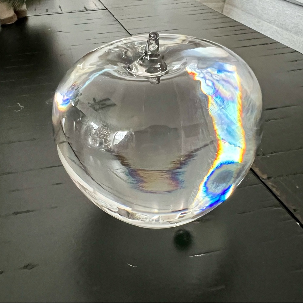 Tiffany & Co. “New York The Big Apple” solid crystal paper weight.